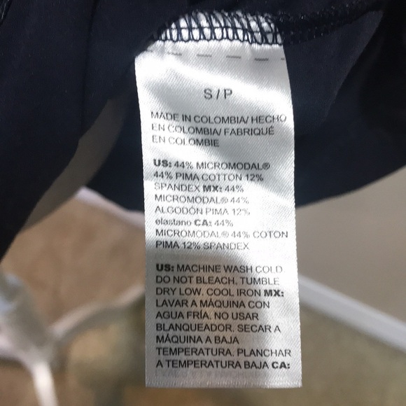 Chicos Button-Sleeve Navy Blue Long Sleeved Tunic with Flair Hem-Size 0/Small - Picture 5 of 6